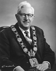 Mayor Nathan Phillips